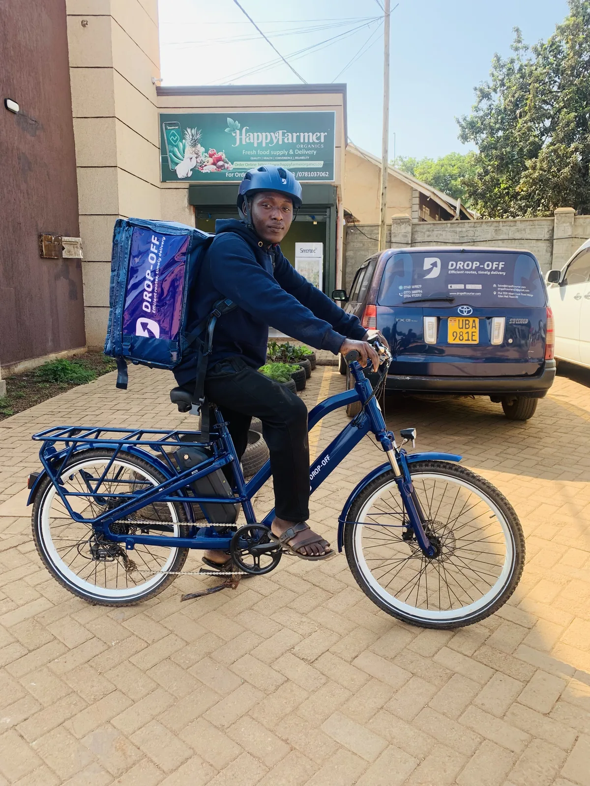 Drop-Off e-bike delivery team